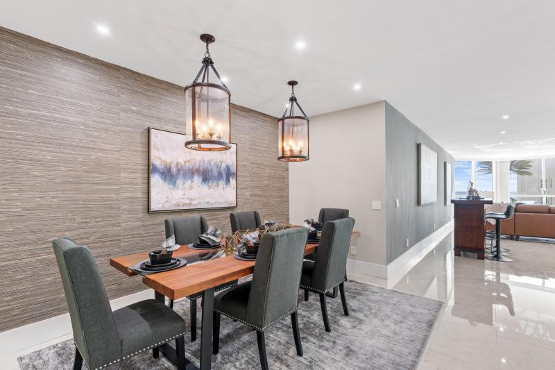  Condo & Townhome Photos