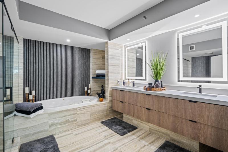  Condo & Townhome Photos