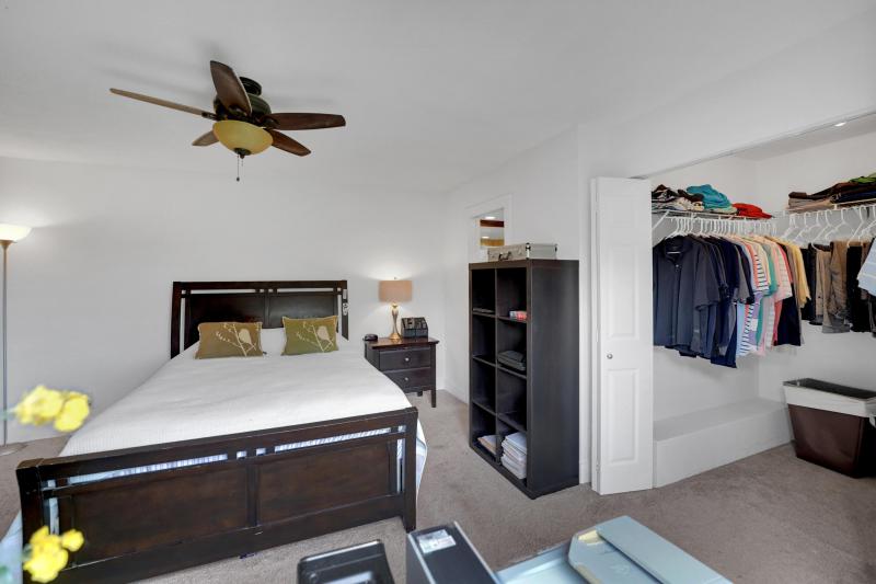  Condo & Townhome Photos