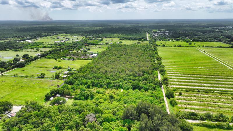  Commercial & Industrial Land Images 