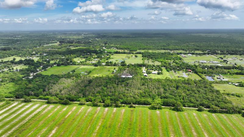  Commercial & Industrial Land Images 