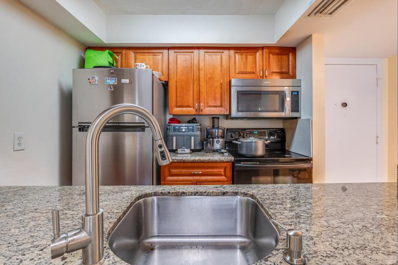  Condo & Townhome Photos