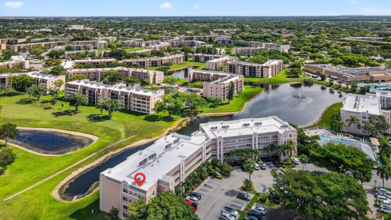  Condo & Townhome Photos