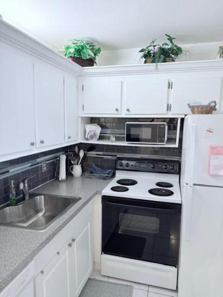  Condo & Townhome Photos
