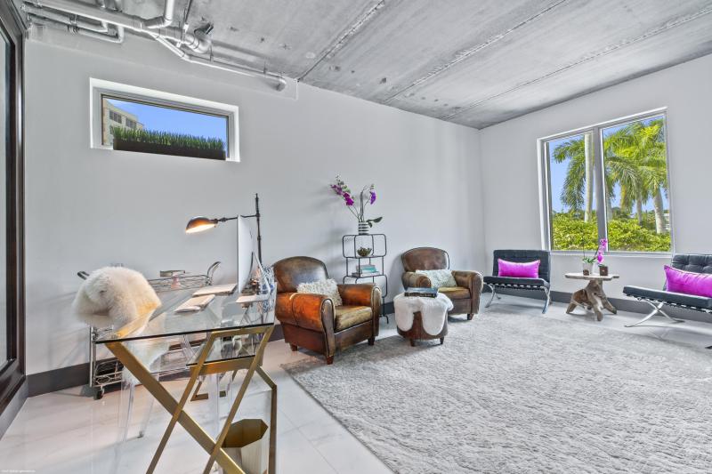  Single Family Homes Photo 21:  West Palm Beach,  FL 33407