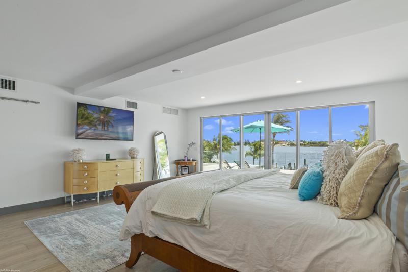  Single Family Homes Photo 32:  West Palm Beach,  FL 33407
