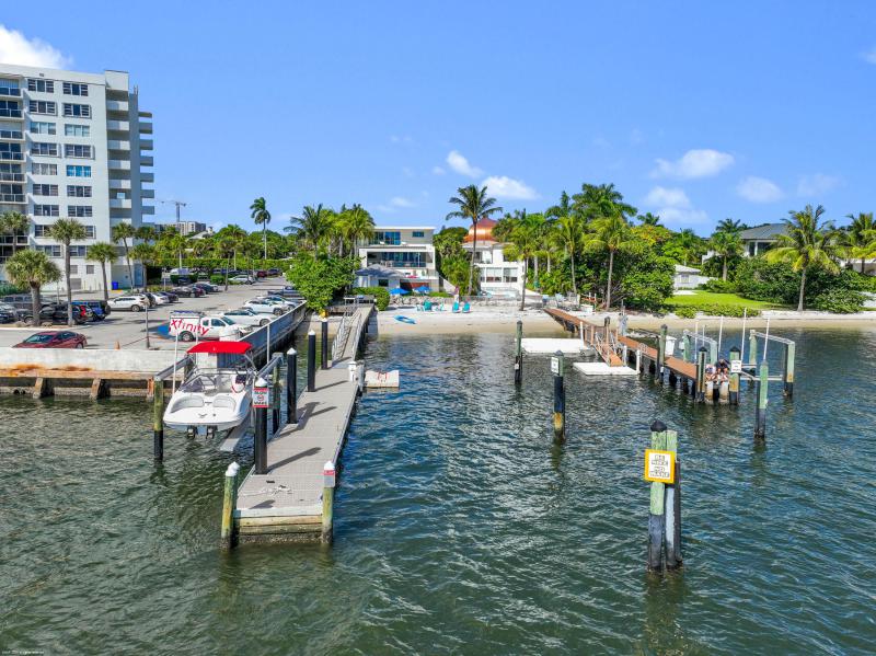  Single Family Homes Photo 5:  West Palm Beach,  FL 33407