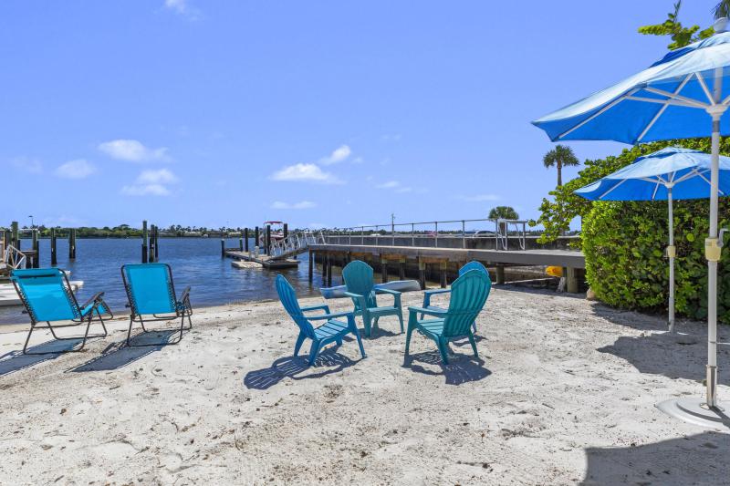  Single Family Homes Photo 55:  West Palm Beach,  FL 33407