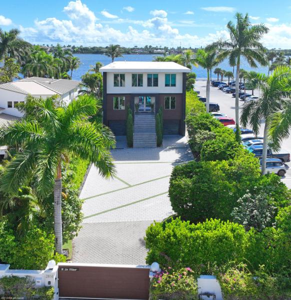  Single Family Homes Photo 8:  West Palm Beach,  FL 33407