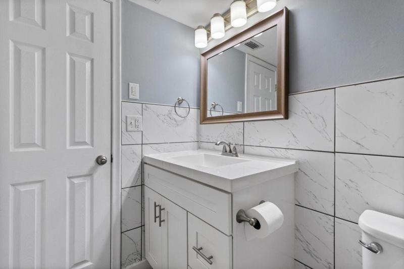  Condo & Townhome Photos
