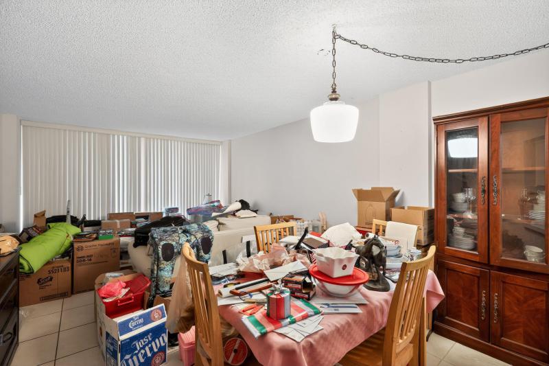  Condo & Townhome Photos