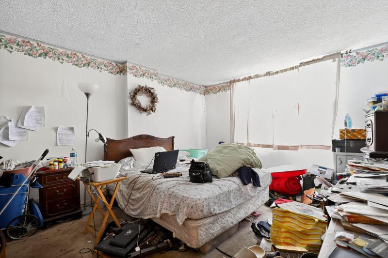  Condo & Townhome Photos