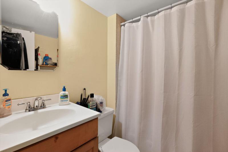  Condo & Townhome Photos