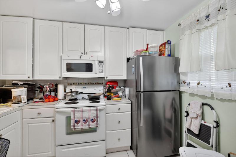  Condo & Townhome Photos