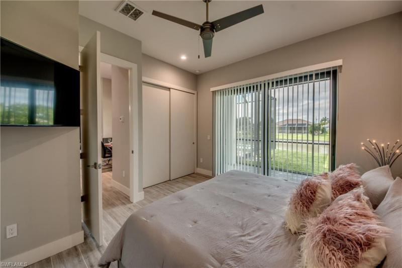  Commercial & Industrial Land Images 