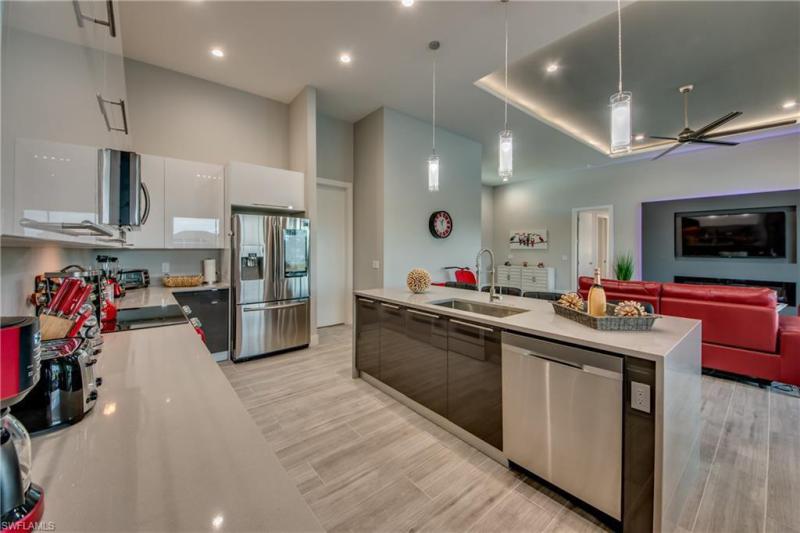  Commercial & Industrial Land Images 