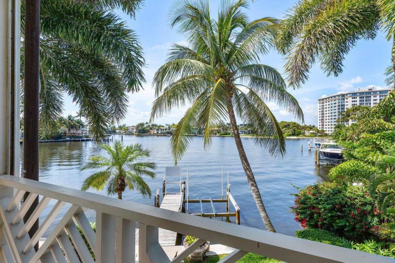  Single Family Homes Photo 17:  Delray Beach,  FL 33483