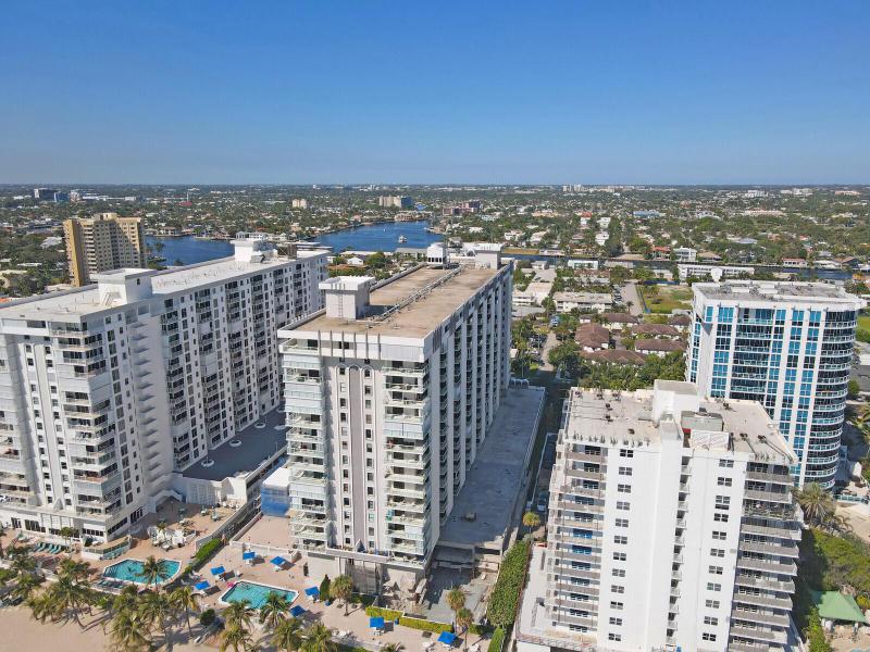  Condo & Townhome Photos