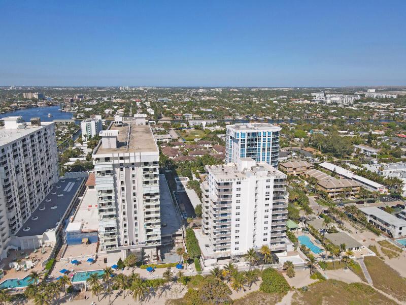  Condo & Townhome Photos
