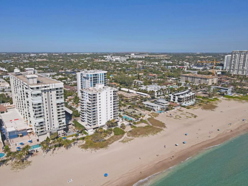  Condo & Townhome Photos