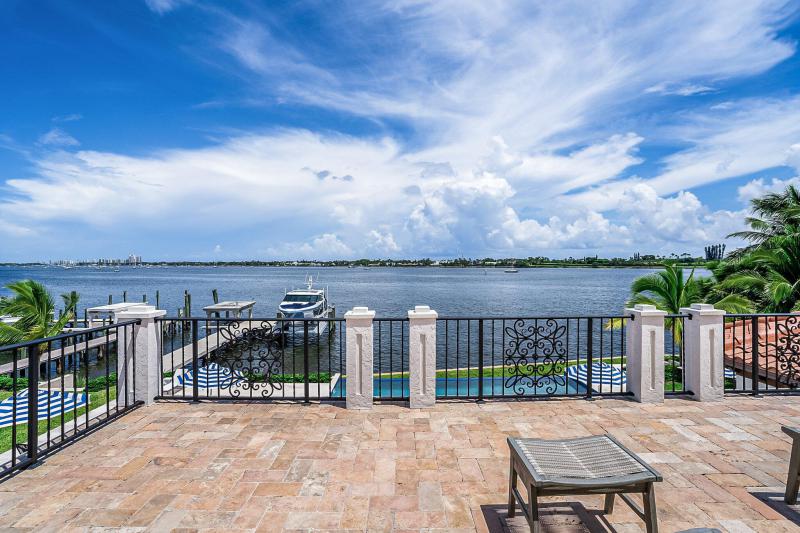  Single Family Homes Photo 115:  West Palm Beach,  FL 33407