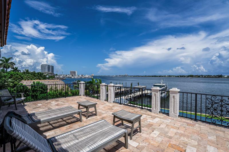  Single Family Homes Photo 116:  West Palm Beach,  FL 33407
