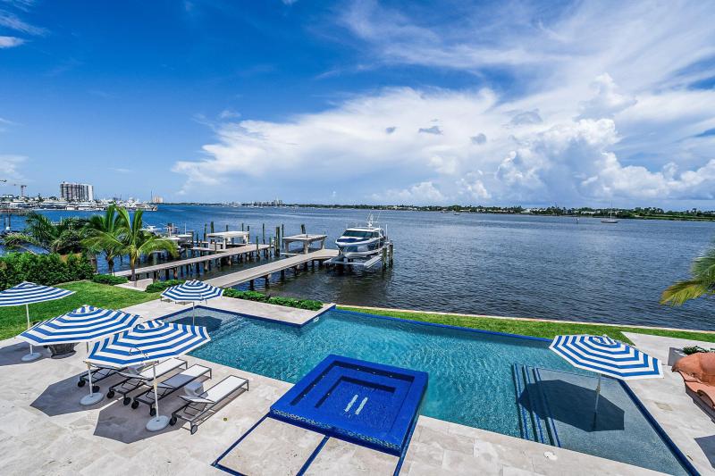  Single Family Homes Photo 117:  West Palm Beach,  FL 33407