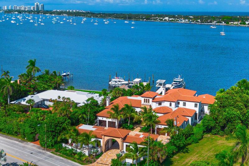  Single Family Homes Photo 216:  West Palm Beach,  FL 33407