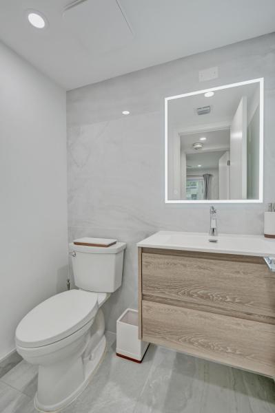  Condo & Townhome Photos