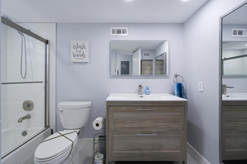  Condo & Townhome Photos