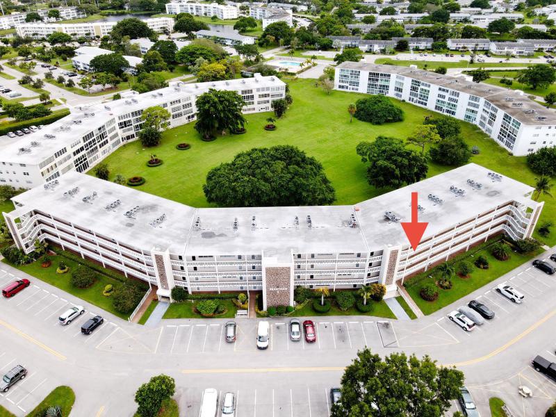  Condo & Townhome Photos