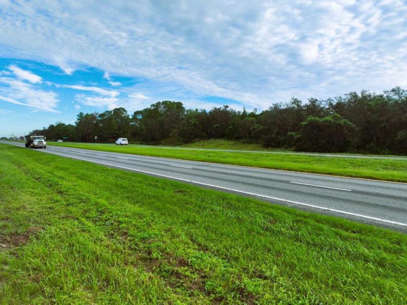  Commercial & Industrial Land Images 