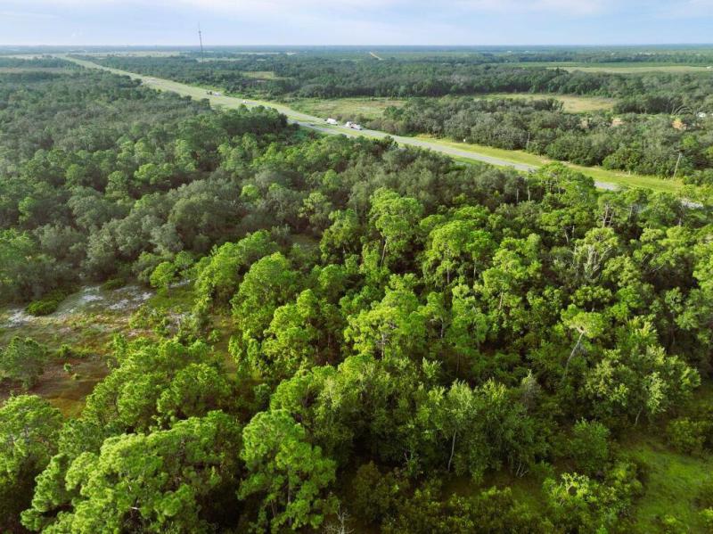  Commercial & Industrial Land Images 