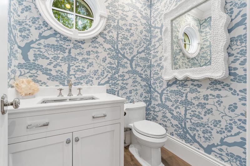  Single Family Homes Photo 10:  Palm Beach,  FL 33480
