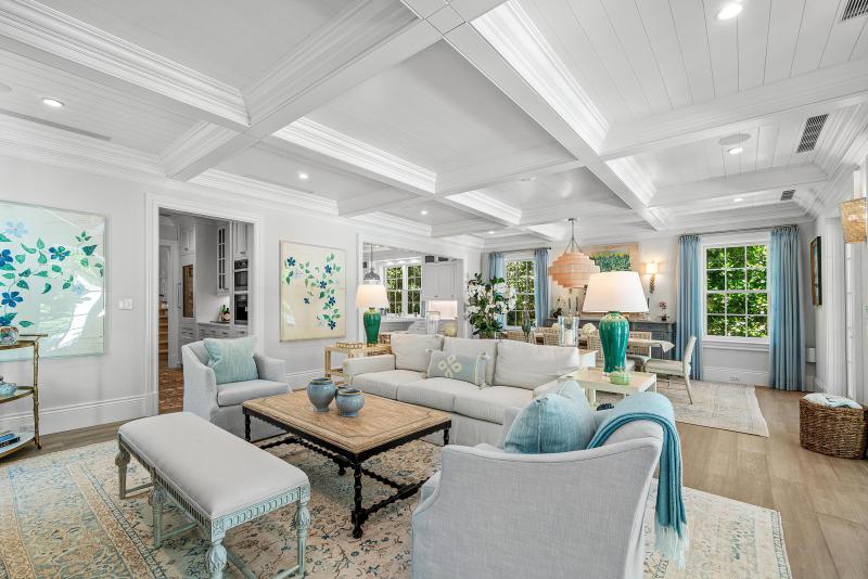  Single Family Homes Photo 14:  Palm Beach,  FL 33480