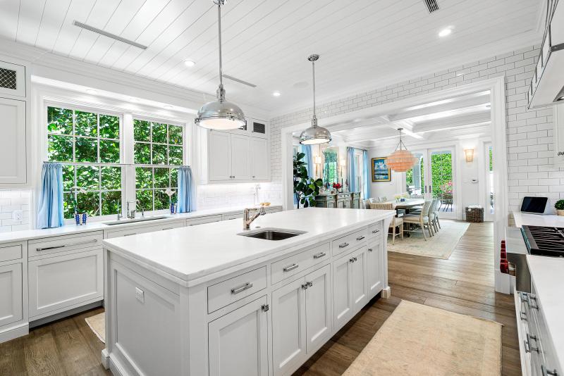  Single Family Homes Photo 21:  Palm Beach,  FL 33480