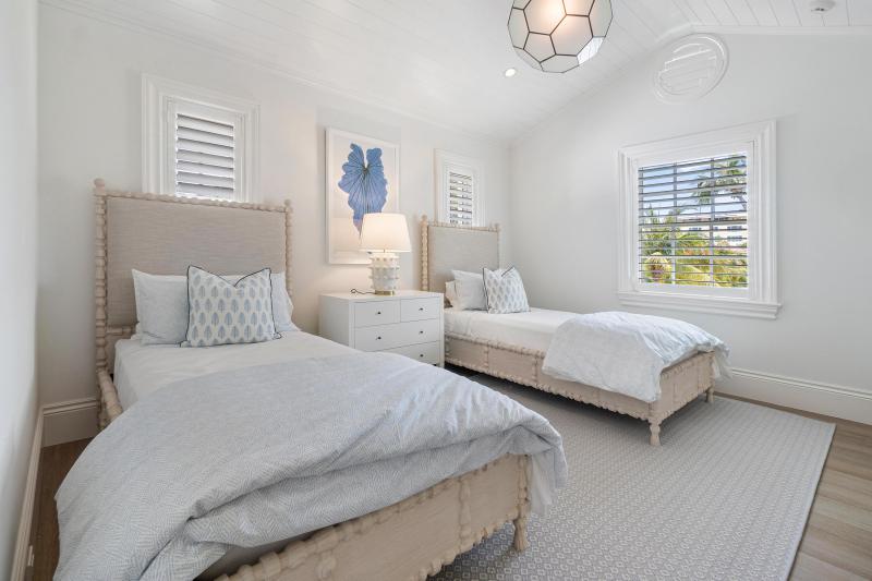  Single Family Homes Photo 34:  Palm Beach,  FL 33480