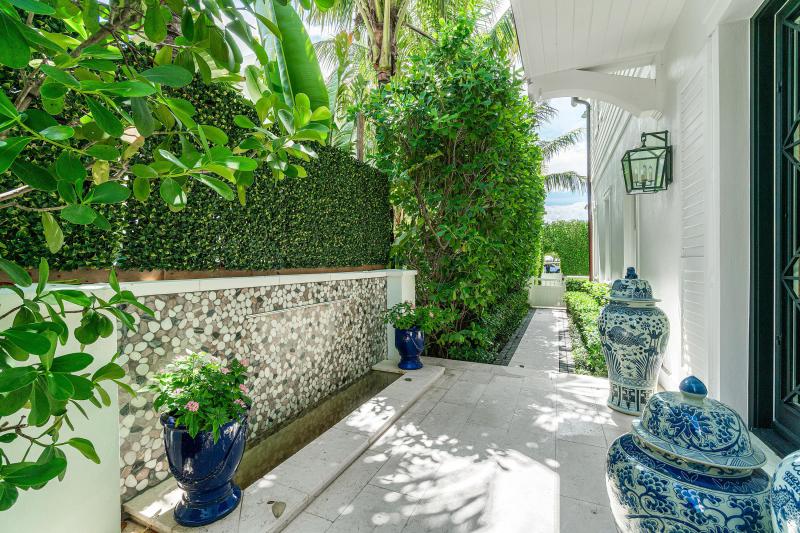  Single Family Homes Photo 4:  Palm Beach,  FL 33480