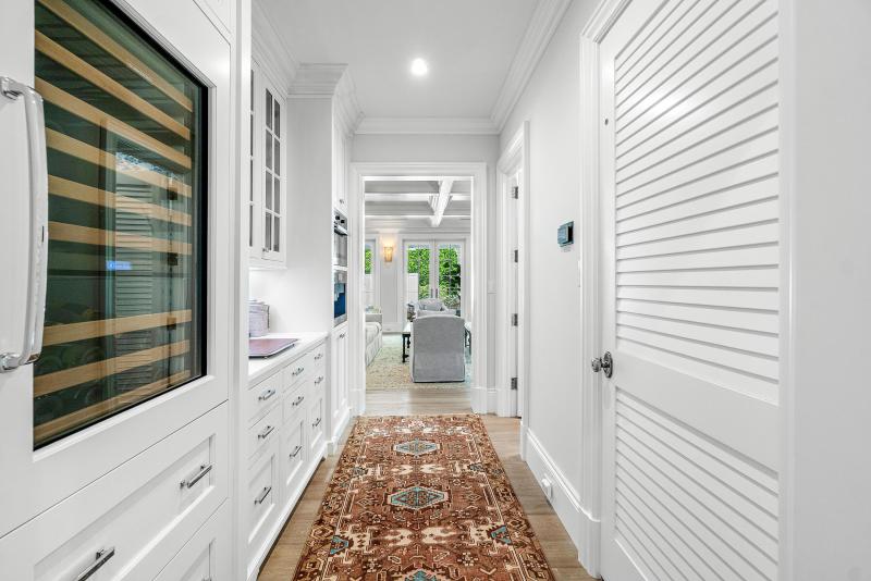  Single Family Homes Photo 9:  Palm Beach,  FL 33480