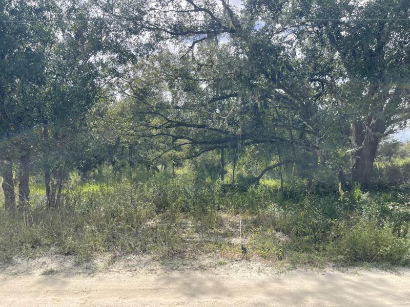  Commercial & Industrial Land Images 