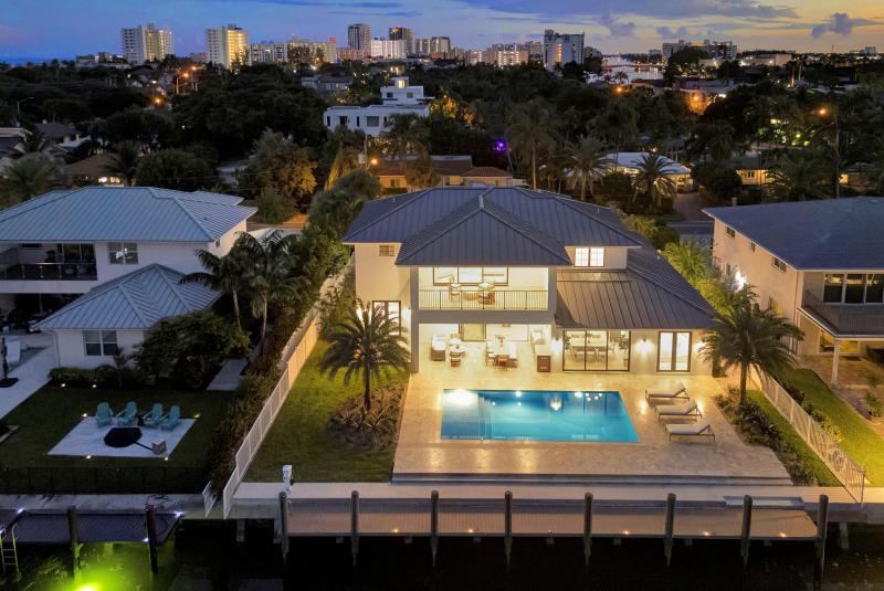  Single Family Homes Photo 2:  Pompano Beach,  FL 33062