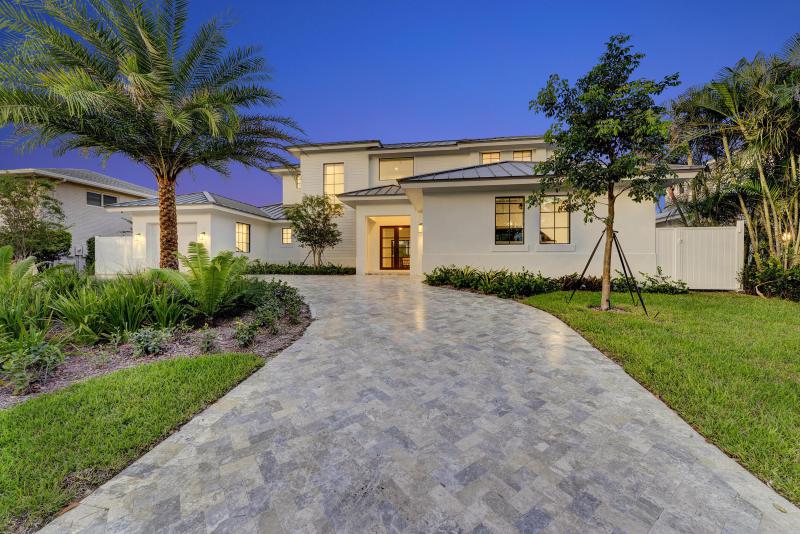  Single Family Homes Photo 3:  Pompano Beach,  FL 33062