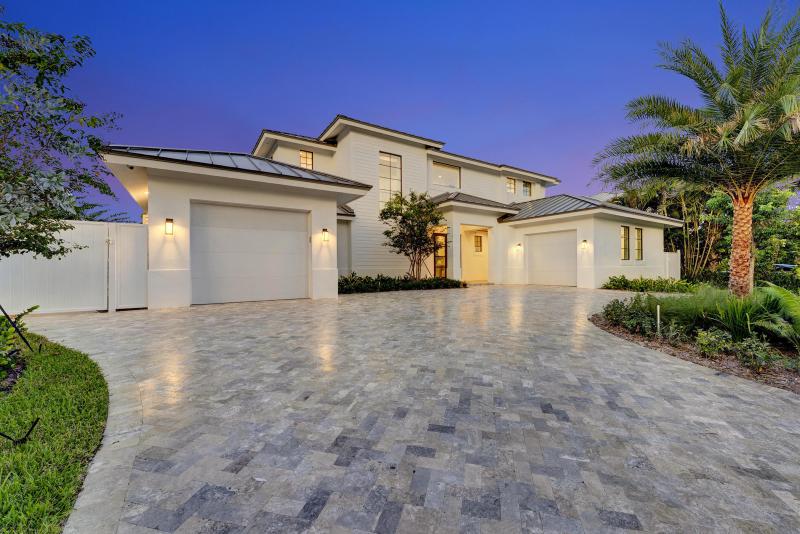  Single Family Homes Photo 4:  Pompano Beach,  FL 33062