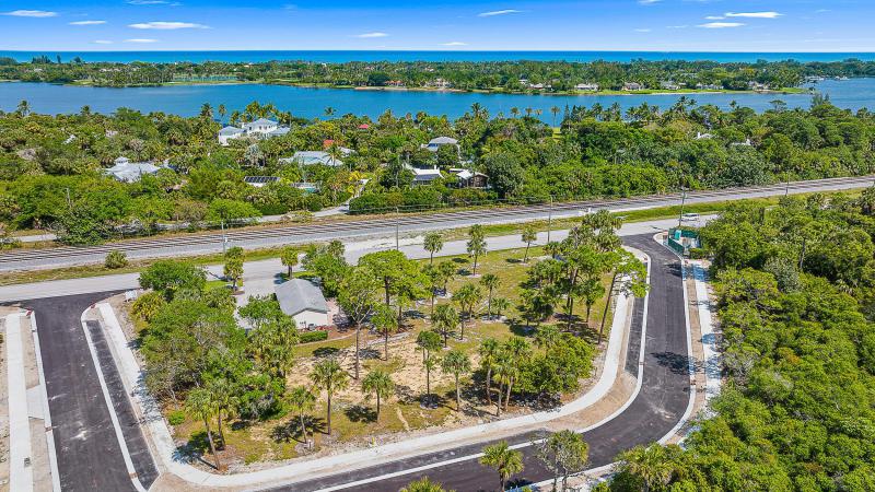  Commercial & Industrial Land Images 