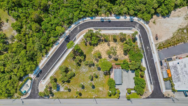  Commercial & Industrial Land Images 