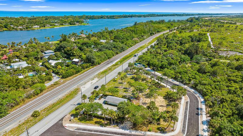  Commercial & Industrial Land Images 