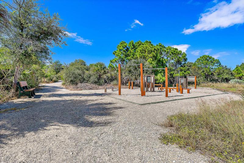  Commercial & Industrial Land Images 