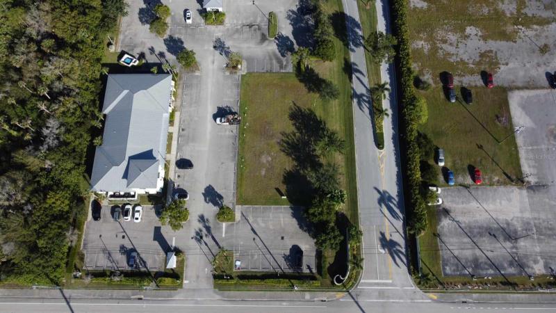  Commercial & Industrial Land Images 