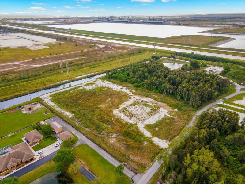  Commercial & Industrial Land Images 