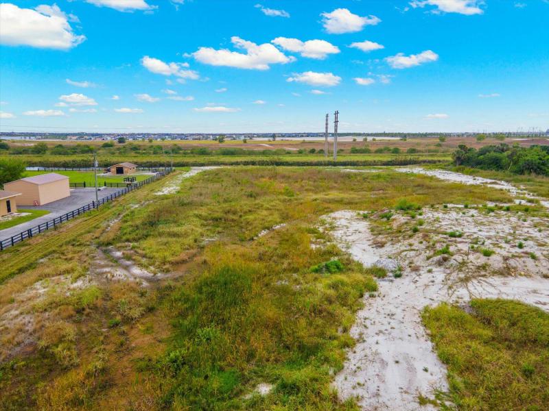  Commercial & Industrial Land Images 